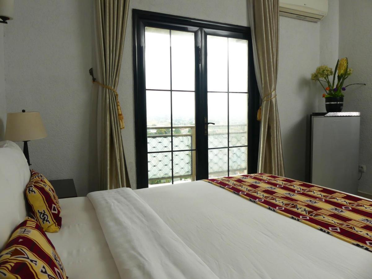 Hotel Hibiscus Louis Libreville Exterior photo